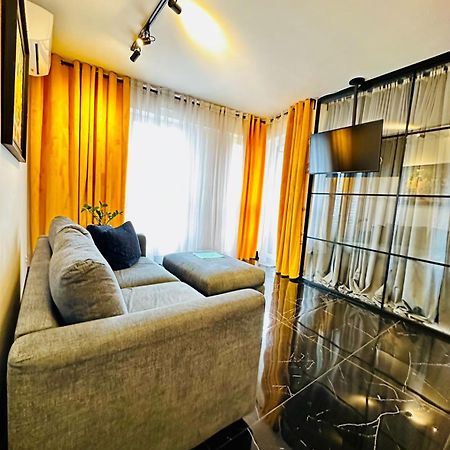 크라쿠프 Apartament Z Widokiem Na Kazimierz/Forum Przestrzenie 아파트 외부 사진